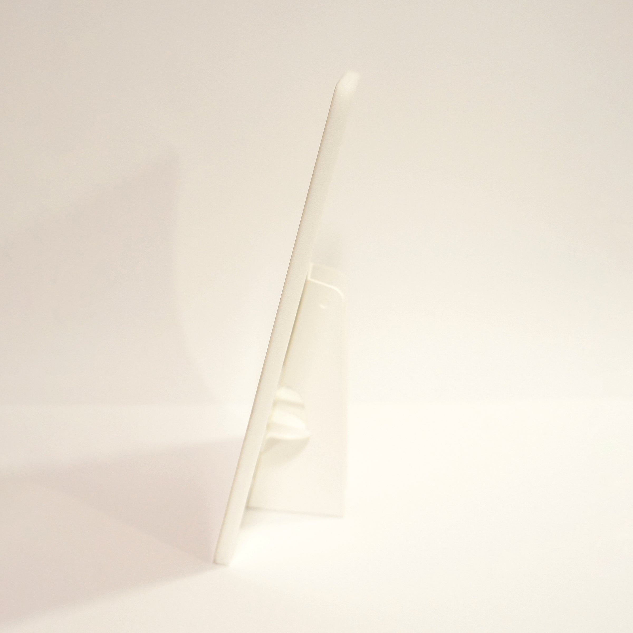 【単品OK・文言指定自由】お祝い立札（木札風）送料込み｜花・ギフト・推し活の名入れに｜開店祝い、就任祝い、誕生祝い、出産祝い、入学祝い、文言はご自由に指定可能｜再生ポリスチレン素材・倒れても安心な軽量素材｜