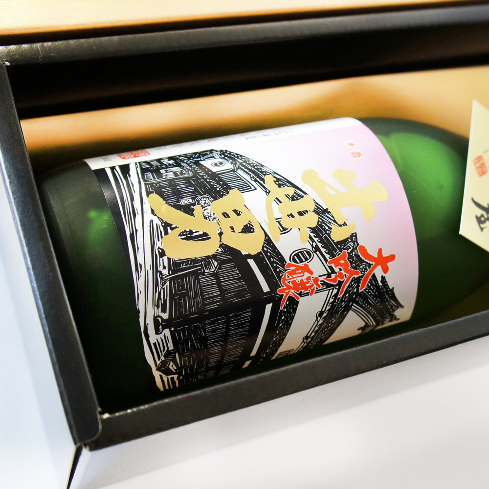 河合酒造 大吟醸 出世男 720ml 特製金箱入り